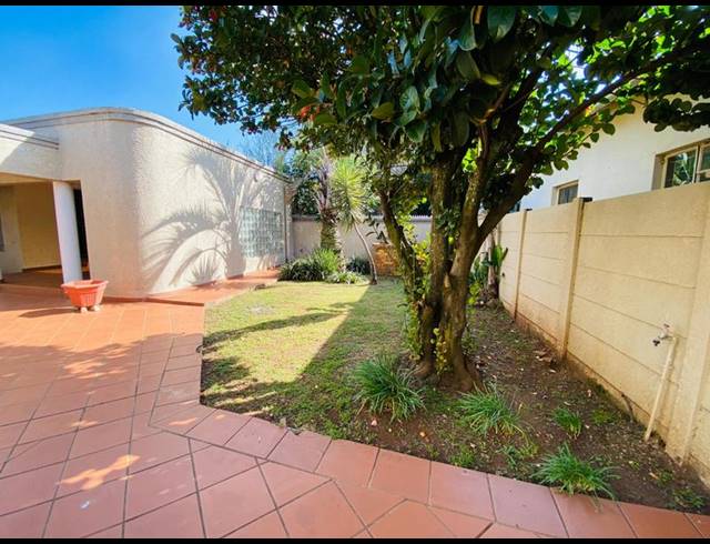 3 BEDROOM HOUSE FOR SALE IN KENSINGTON